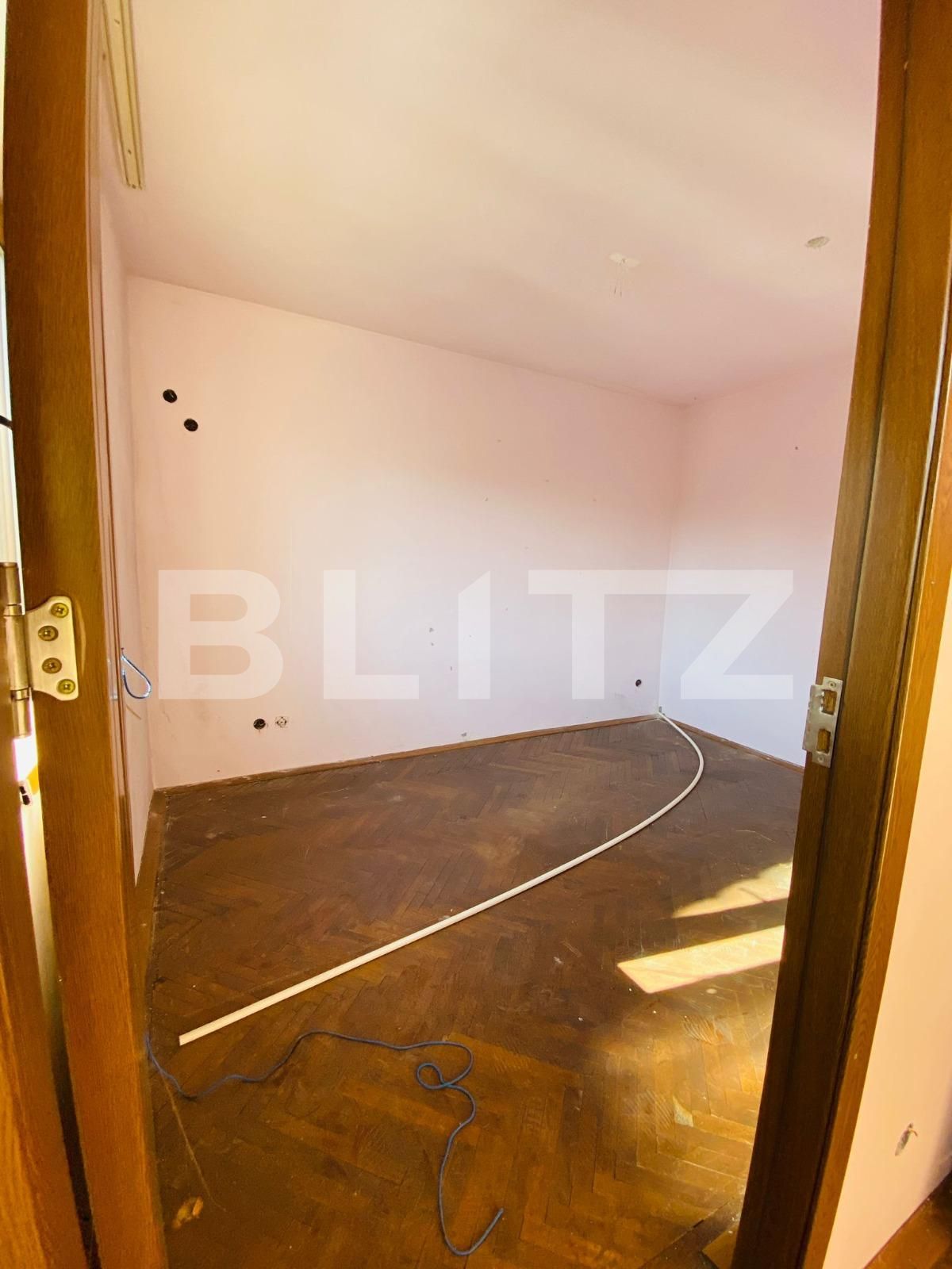 Apartament de vânzare 3 camere Micro 4 - 99263AV | BLITZ Târgoviște | Poza5