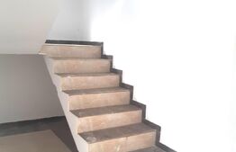 Casa individuala, 6 camere, 190 mp, teren 1600 mp, Pucioasa