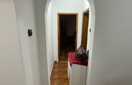 Apartament 2 camere, decomandat, zona Castelul de Apa