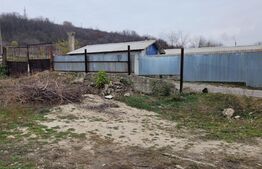 CASĂ ( 300 m de centrul orașul Motru)