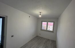 Apartament 3 camere, decomandat, suprafata 50 mp, zona Spiru Haret