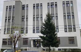 Apartament de 2 camere cu balcon, 49 mp, Str 23 August, zona liceului Ecateriana Teodoroiu