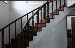 Casa de inchiriat cu foisor, terasa si curte 