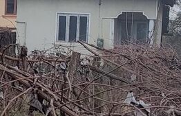 De vanzare casa 2 camere situata in Targu-Jiu