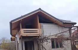 Casa cu două nivele, 160 mp utili, 2000 mp teren, Stănești ,Gorj.