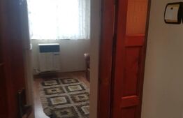 Vand garsoniera in zona 9 Mai