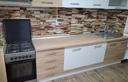 De vanzare apartament 4 camere in zona 8 Mai