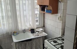 Vand apartament 2 camere zona MALL