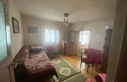 Case si Teren in comuna Scoarta