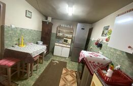 Case si Teren in comuna Scoarta