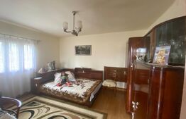 Case si Teren in comuna Scoarta