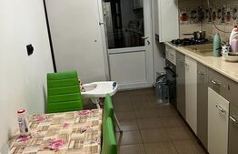 Apartament 4 camere, 2 bai, 90mp, decomandat, terasa, zona Victoriei