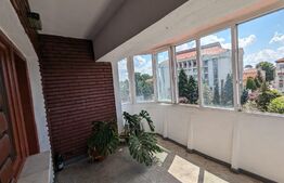 Apartament 3 camere, 84mp, zona Centrala 