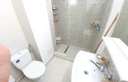 Apartament 4 camere, 76mp, zona MALL, decomandat la cheie