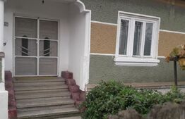 Casa de vanzare, zona Petresti