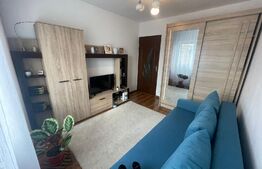 Apartament 3 camere, decomandat, zona 9Mai