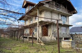 Casa moderna 10 camere, 395mp, com Arcani, Gorj