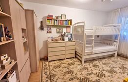 Apartament 3 camere, 80mp, bloc nou, curte proprie, zona Centrala