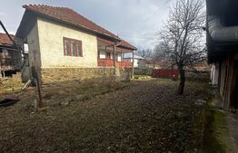 Casa si Teren, 1511 mp, zona Lelesti