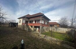 Casa si Teren, 1511 mp, zona Lelesti