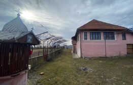 Casa plan parter, Carpinisi, Gorj