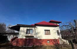  Casa de vacanta zona Arcani si 3000 mp teren