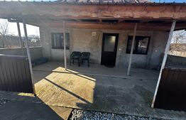 Casa 37 mp si 2500 mp teren, zona Tilvesti