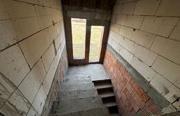 Casa P+1, 180 mp si 2000 mp teren, zona Calnic