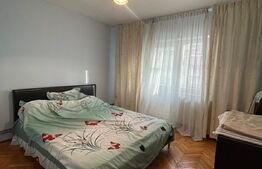 Apartament 3 camere, decomandat, zona Centrala, etajul 1