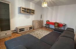 Apartament 3 camere, decomandat, zona Centrala, etajul 1