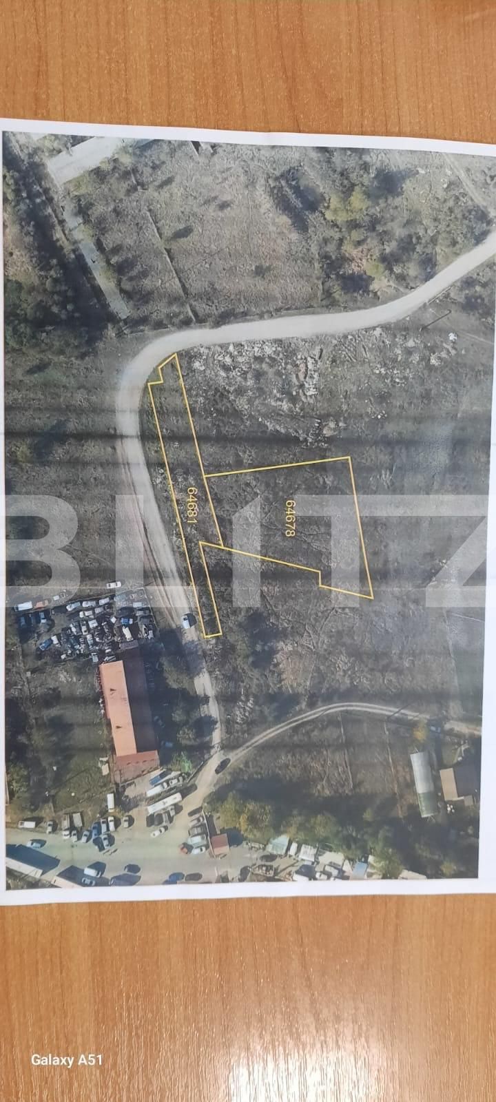 Teren 2228 mp intravilan, zona targul de legume