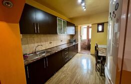 Apartament 3 camere, Decomandat, Zona Mall