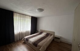 Casa P+M si 2000 mp teren , zona Runcu