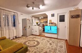 Apartament 3 camere, 80mp, bloc nou, curte proprie, zona Centrala