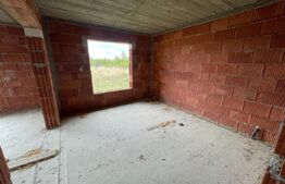 Casa individuala cu 3 camere, 550 mp teren, zona cartier Narcise