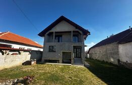 Casa P+1 , 220 mp si 1300 mp teren, zona Runcu 