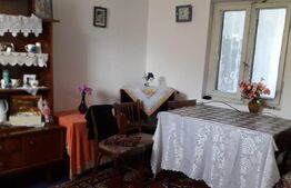 Casa de vanzare, zona Petresti