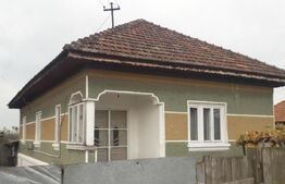 Casa de vanzare, zona Petresti