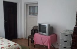 Casa de vanzare, zona Petresti