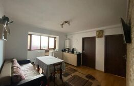 Apartament cu 3 camere, 50 mp, strada Petrești