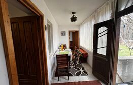 Casa plan parter si 6000 mp teren, zona Sambotin