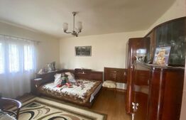 Casa si Teren in comuna Scoarta