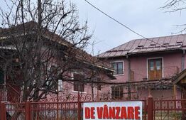 Casa si Teren in comuna Scoarta