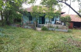 Casa 2 camere si teren, 50mp utili, 1000mp, zona Urdari