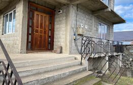 Casa 10 camere, 395mp, com Arcani, Gorj