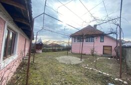 Casa plan parter, Carpinisi, Gorj