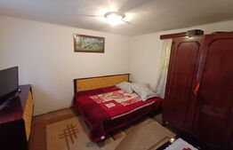 Casă pe plan parter, cu teren aferent de 6500mp, situată în Stanesti