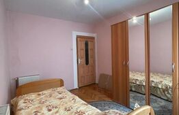 Apartament 3 camere, decomandat, zona Centrala, etajul 1