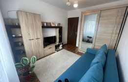 Apartament 3 camere, decomandat, zona 9Mai