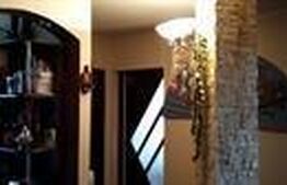 De vanzare apartament 3 camere ultra central,Tg Jiu